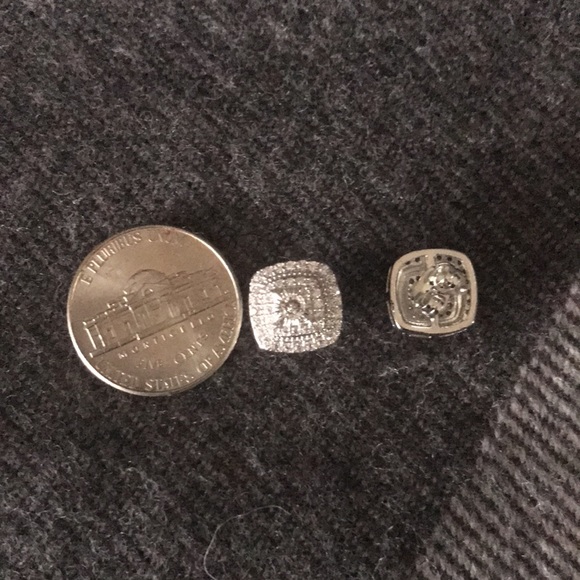 New Pave 18kt White Rhodium gold plated diamond earrings - Picture 4 of 5